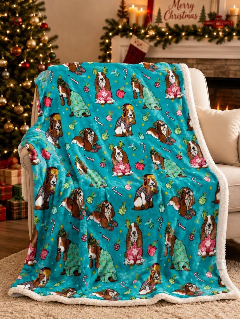The Pioneer Woman Throw Blanket Charlie Sherpa Christmas 50 x 70 Dog Hound